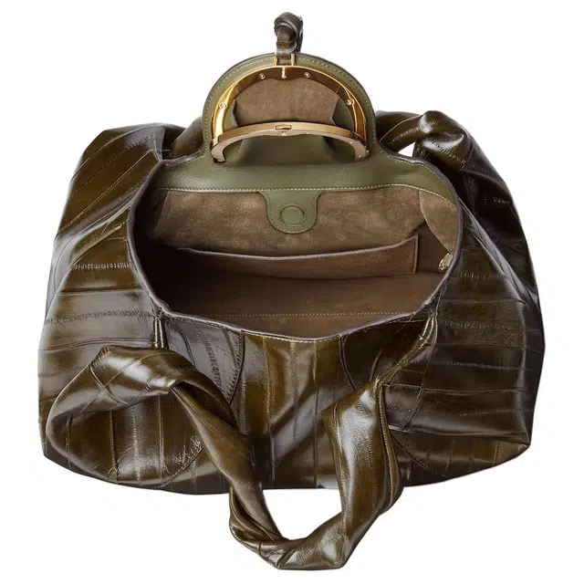 FENDI Spy Pequin