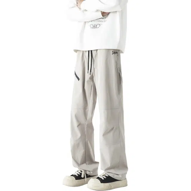 敦煌博物馆 美式街头大码结构多口袋机能风立体剪裁显高显瘦直筒阔腿品牌字母印花防风舒适户外运动百搭通用休闲裤 男女同款