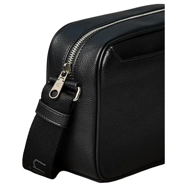 CALVIN KLEIN PU