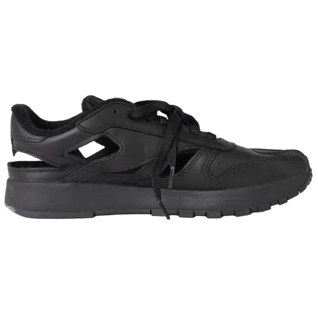 Maison Margiela x Reebok Classic Leather Tabi Decortique Low
