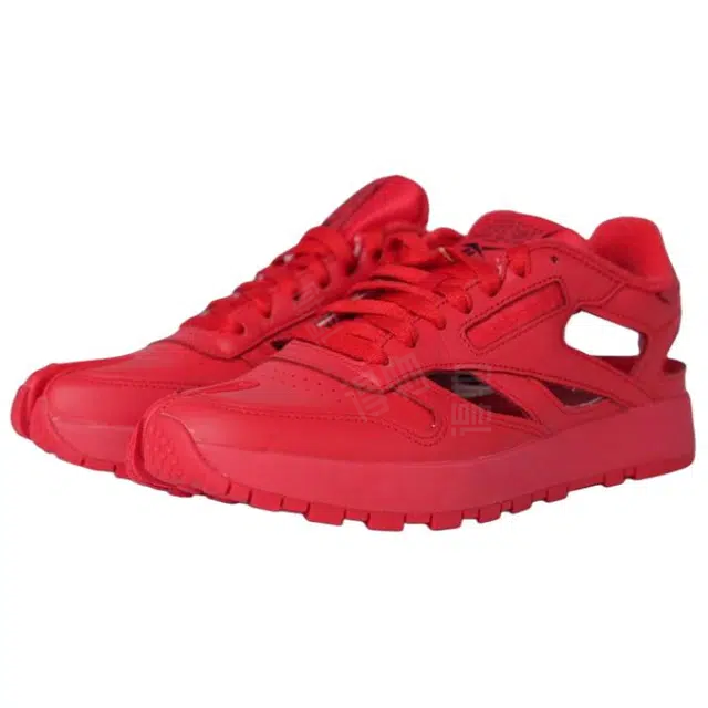 Maison Margiela x Reebok Tabi Decortique Low