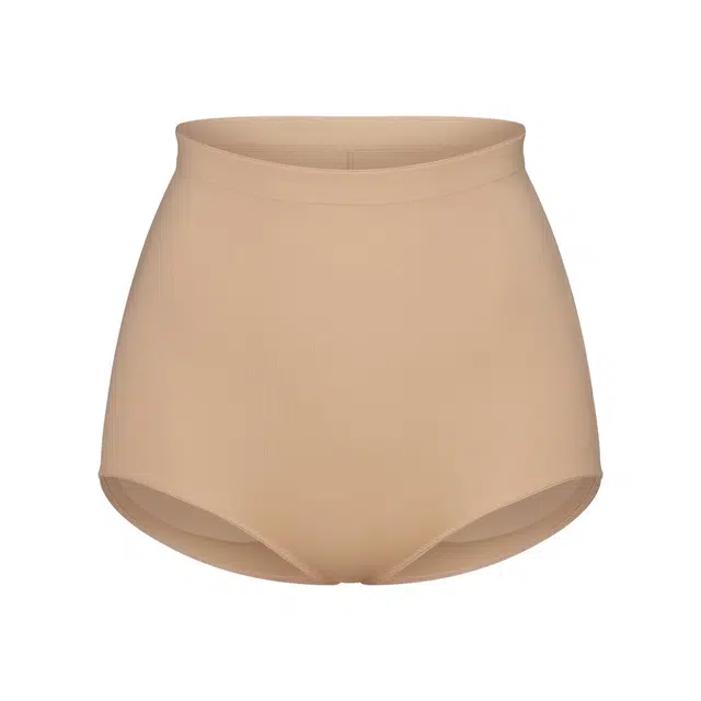 SKIMS FW25 BODY BUTT ENHANCING PADDED BRIEF