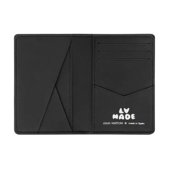 LOUIS VUITTON x NIGO