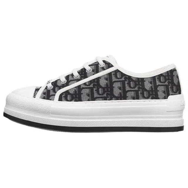 DIOR Walk'n'Dior