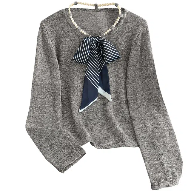 她池 设计感小众优雅气质圆领套头宽松款长袖针织衫 女款