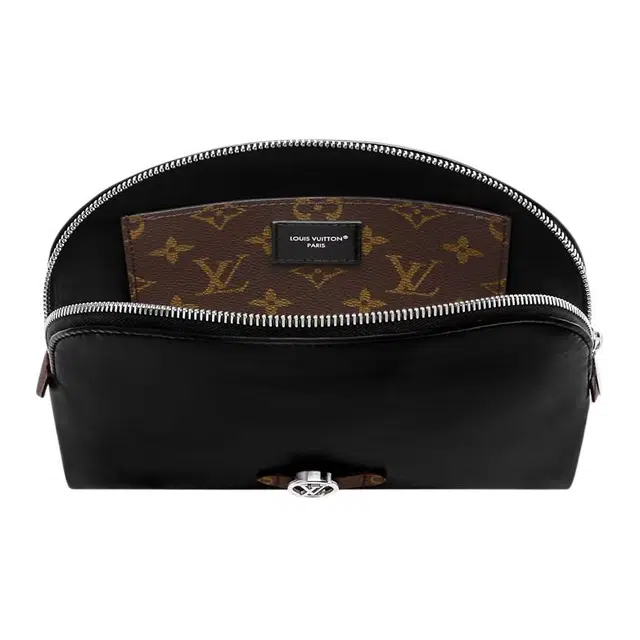 LOUIS VUITTON POCHETTE COSMTIQUE