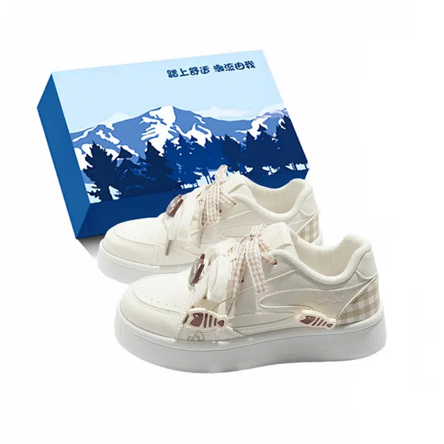 小鹿米利 学生百搭设计感配裙子休闲平底小白鞋 低帮 板鞋 女