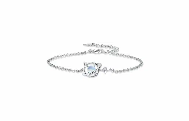 清脆小溪 梦幻星月 精致轻奢小环球气质百搭甜美高级法式浪漫森系优雅大方 合金 手链 女款