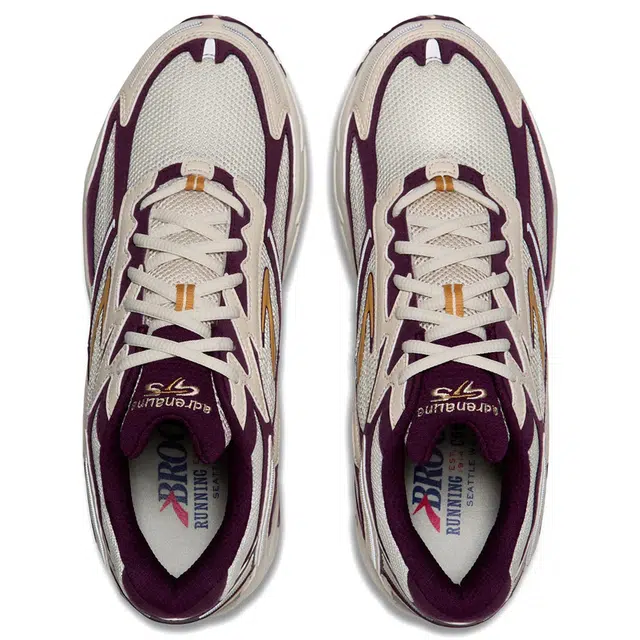 Brooks Adrenaline GTS 4