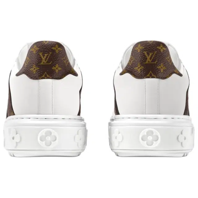 LOUIS VUITTON Time Out