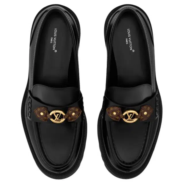 LOUIS VUITTON District