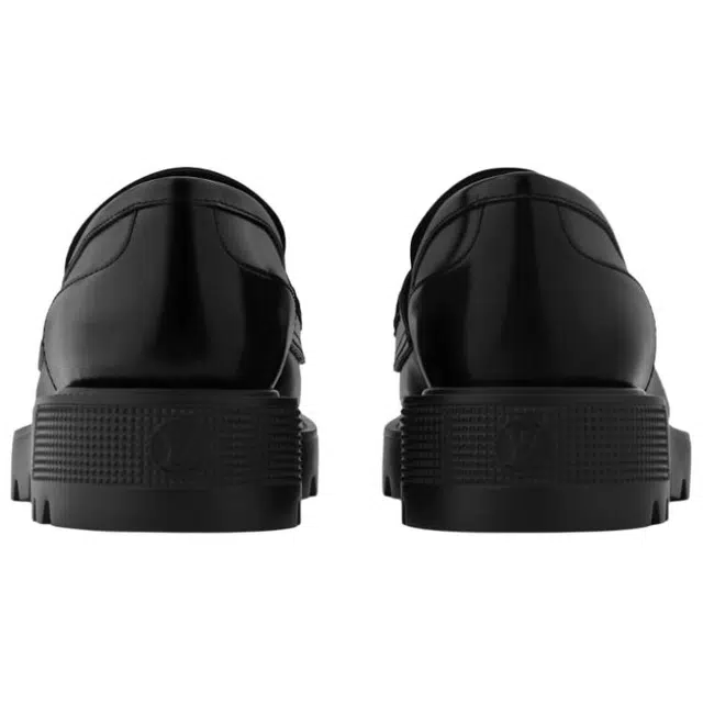 LOUIS VUITTON District