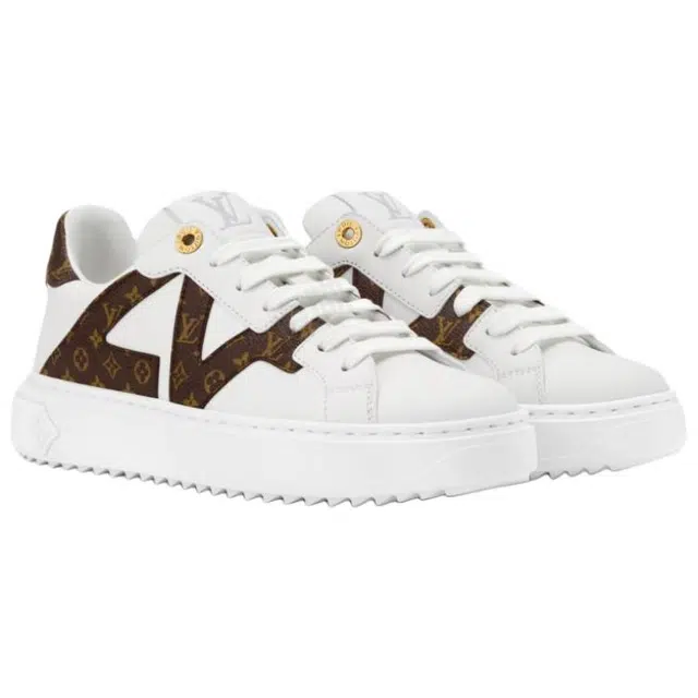 LOUIS VUITTON Time Out