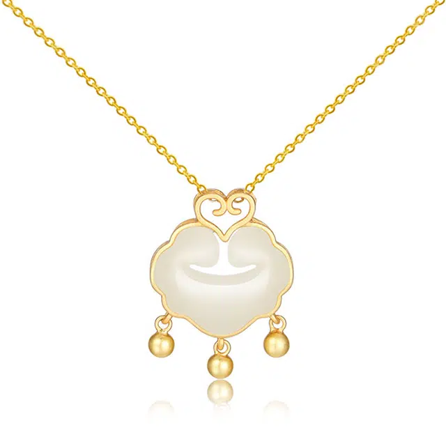 【颈间藏福运】 潮宏基 平安锁 新中式轻奢 小众高级设计感 精致时尚气质 优雅有质感  寓意吉祥 如意福安#好运天然 玉髓 项链 女款