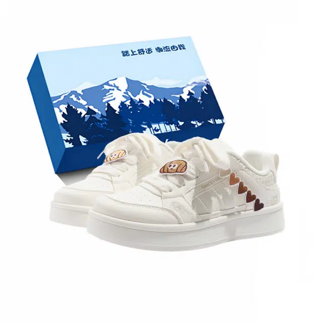 小鹿米利 百搭厚底休闲运动透气设计感小白鞋子 包裹性 低帮 板鞋 女