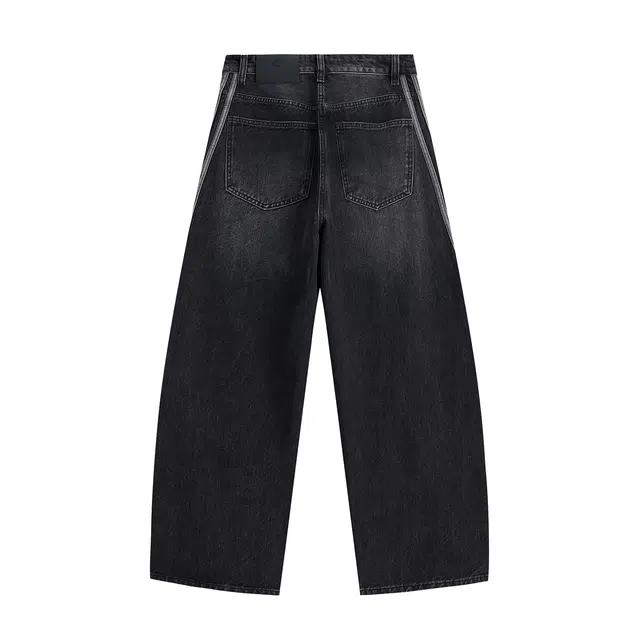 Lee Cooper