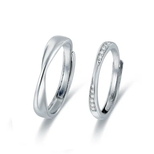 郁馨 莫比乌斯爱意交织流光爱恋镶钻璀璨灵动 双生结素圈开口可调节对戒简单爱百搭通勤 合金 锆石戒指 男女同款情侣款