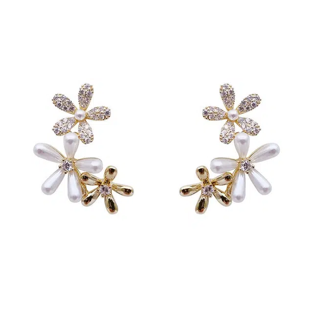 彤彤兔 温柔高级感微镶钻花朵耳环女精致气质甜美百搭耳饰时尚通勤 合金树脂 耳钉 女款