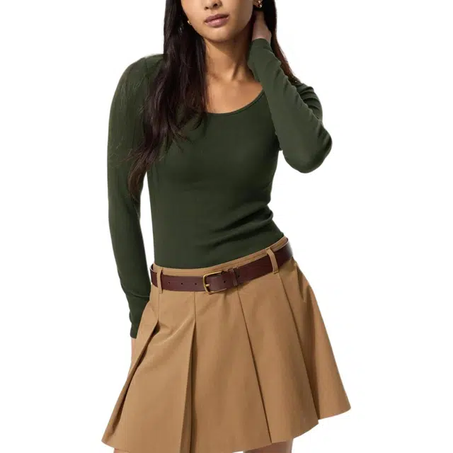 UNIQLO Slim Ribbed U-Neck Long Sleeve Tee Women