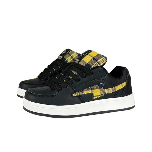 华耐 美式潮流个性闪电设计 复古潮酷学院风情侣款面包鞋 时尚休闲百搭舒适透气 轻便耐磨  板鞋 男女同款