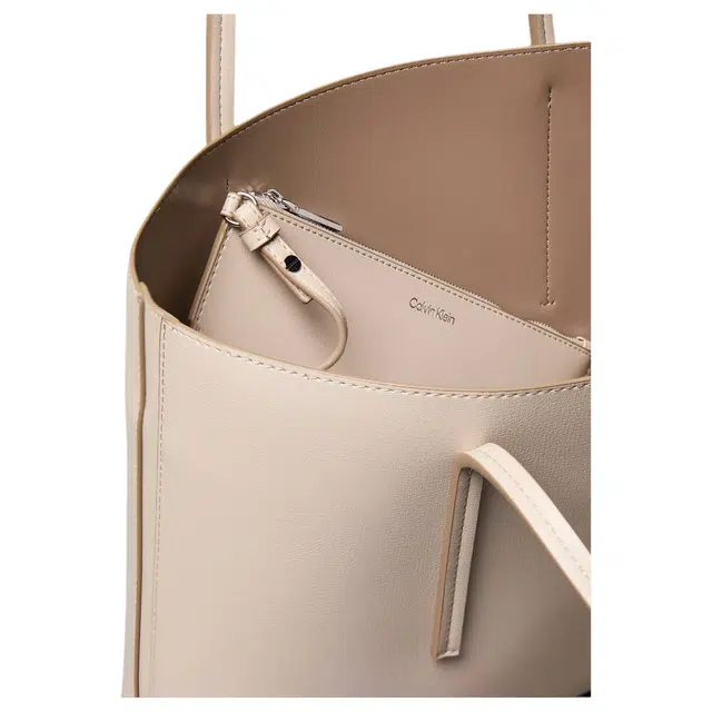 CALVIN KLEIN Tote