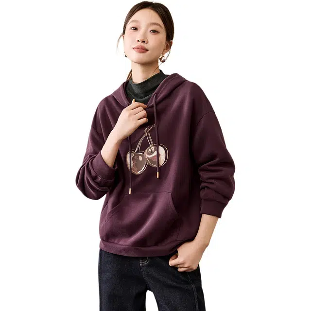 沫晗依美 秋季休闲连帽樱桃趣味印花常规长袖卫衣 女款