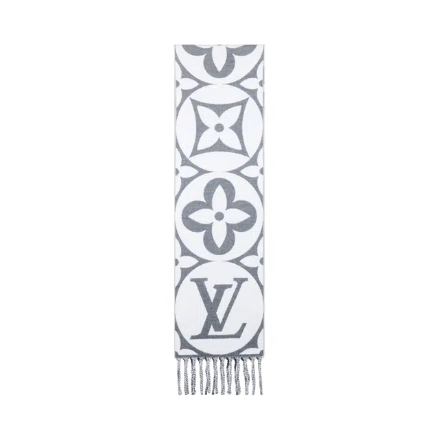 LOUIS VUITTON LV Medallion