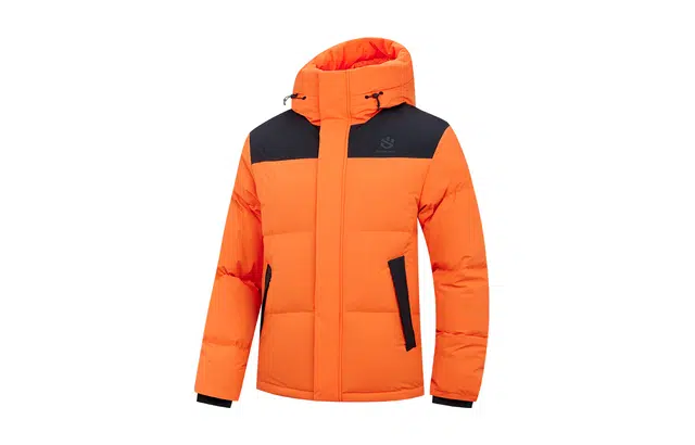 乔丹 防泼水科技 抗静电抗污保暖防风  撞色拼接时尚耐用 户外运动登山通勤 柔软透气百搭休闲羽绒服 男款 赤烤橙/黑色