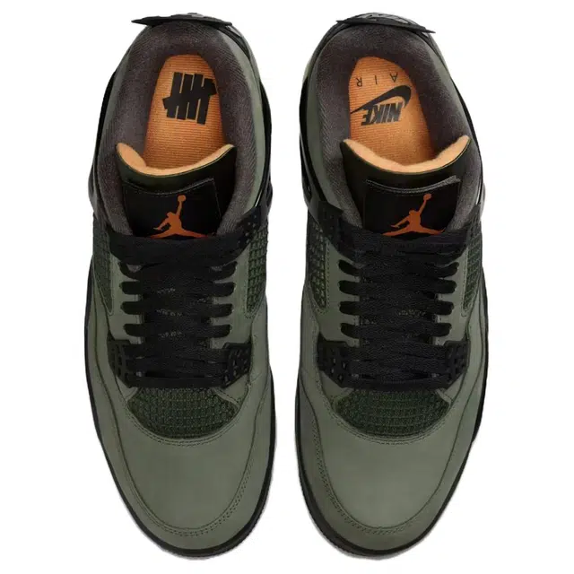 UNDEFEATED x Air Jordan 4