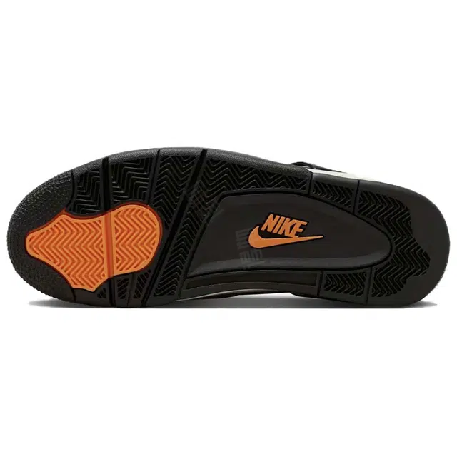 UNDEFEATED x Air Jordan 4