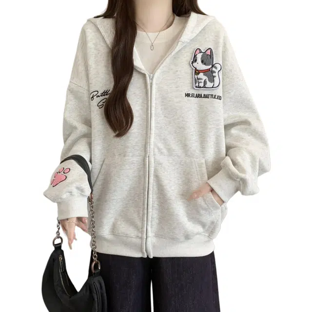 沐晓欣 大码卡通美式刺绣小猫连帽宽松慵懒外套卫衣 女款