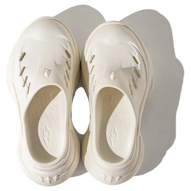 ANTA SNEAKERVERSE SV FireOrb