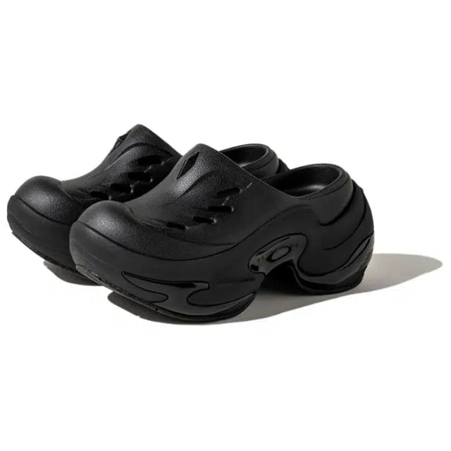 ANTA SNEAKERVERSE SV FireOrb