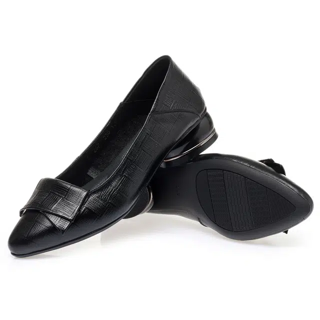 阿比让 二层牛皮 蝴蝶结时尚百搭耐磨耐舒适 女士休闲单鞋 女