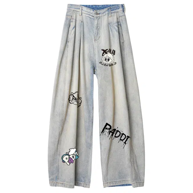 喜羊羊与灰太狼 美式复古高街水洗做旧美羊羊趣味卡通字母印花潮流前卫个性设计休闲宽松日常通勤百搭阔腿垂感牛仔裤 男女同款