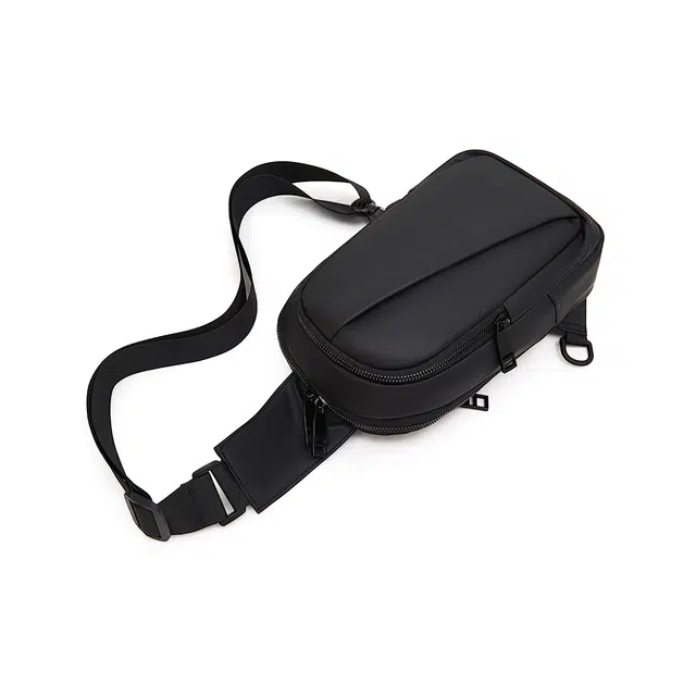 老人头 潮酷小众百搭轻便实用斜挎包 织物 胸包 常规 男款 黑色