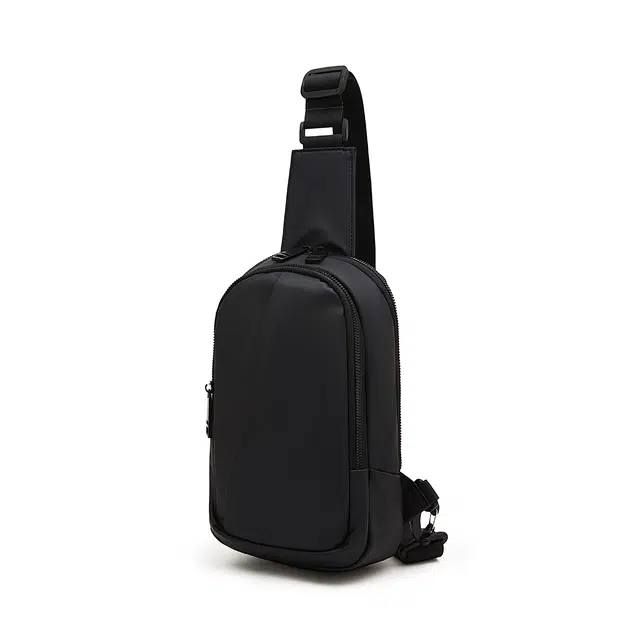 老人头 潮酷小众百搭轻便实用斜挎包 织物 胸包 常规 男款 黑色