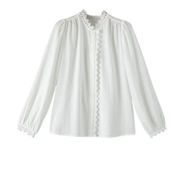 晚白 棉质面料排扣设计宽松版型蕾丝花边衬衫 女款
