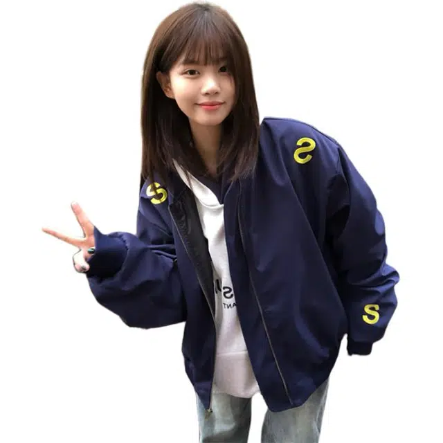 小卷要加油 高街刺绣字母立领飞行棒球服女秋冬小众设计廓形百搭外套夹克 女款