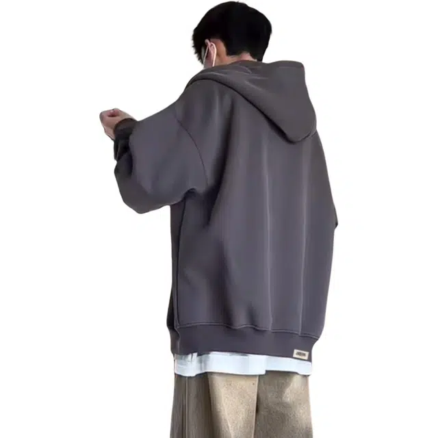 URBAN AUTHENTIC