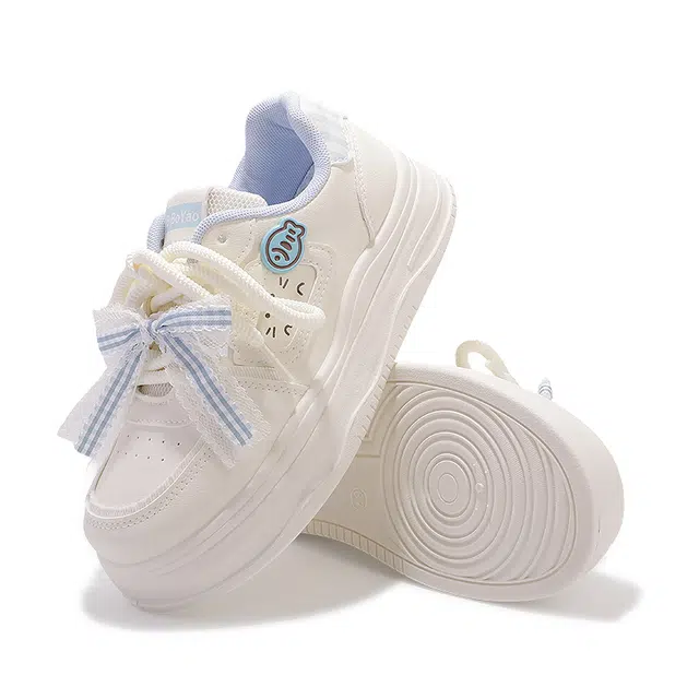 合成革 厚底轻便可爱减龄小众设计 防滑耐磨 低帮 板鞋 女