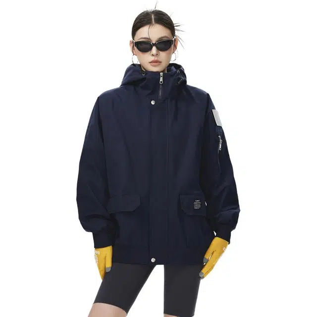 欧迪芬 美式工装风宽松上衣情侣款春秋季户外运动多口袋机能三防连帽外套夹克 男女同款