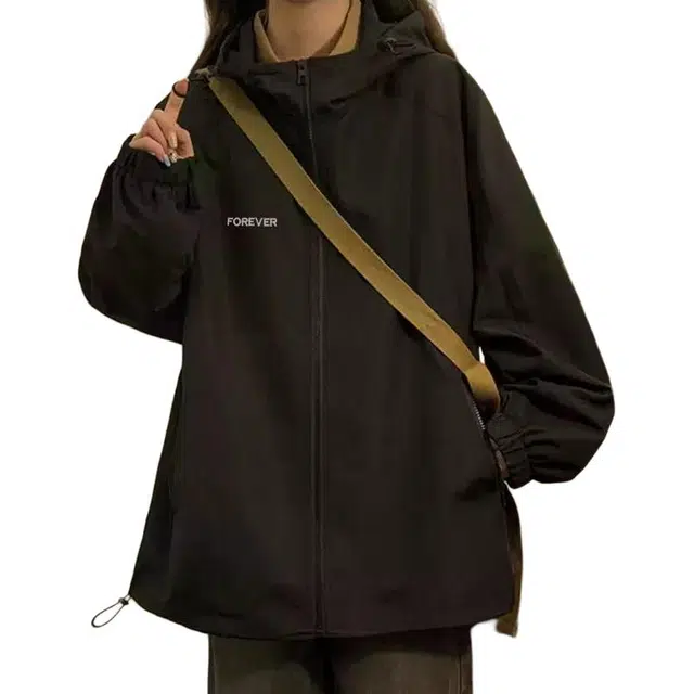 小卷要加油 运动户外冲锋外套宽松休闲连帽美式户外夹克 女款