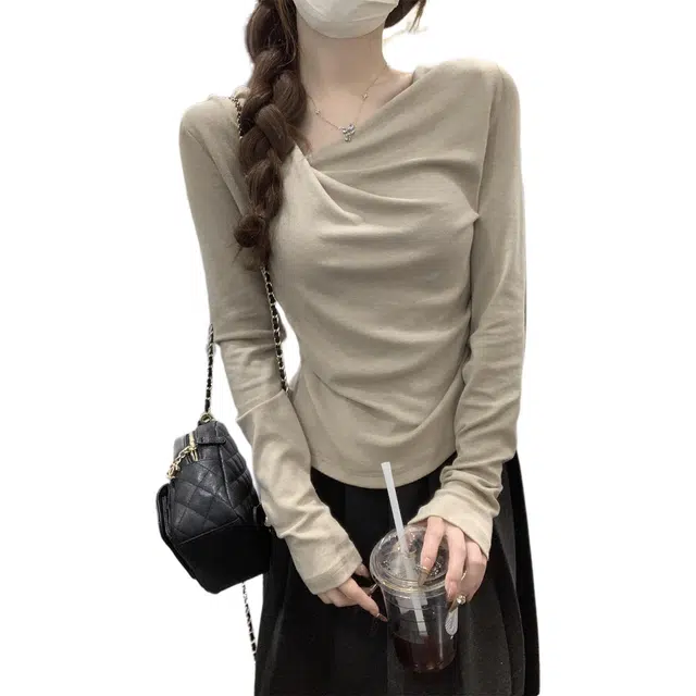 CASTLE WOODS chic T