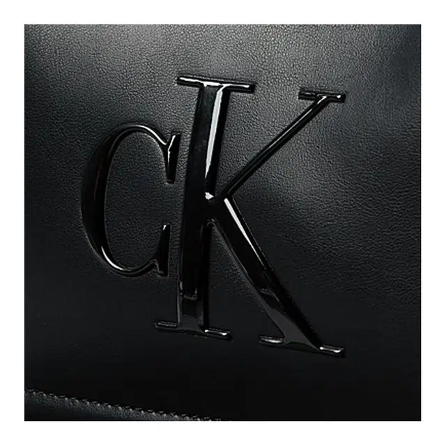 CALVIN KLEIN PU