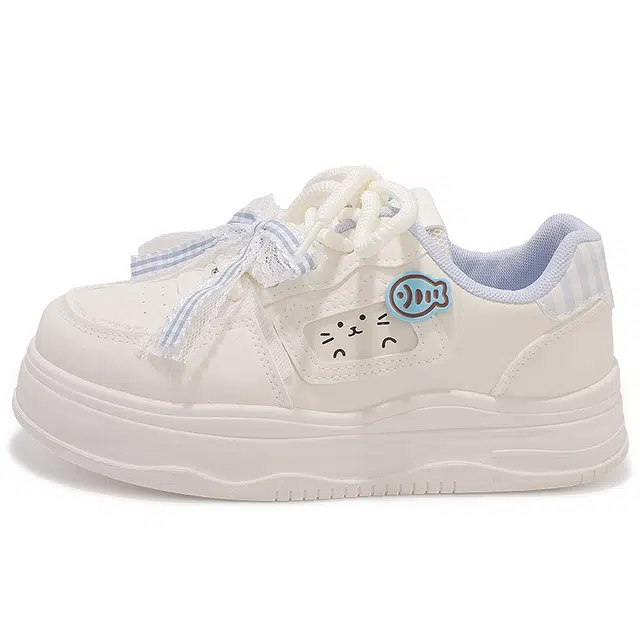 合成革 厚底轻便可爱减龄小众设计 防滑耐磨 低帮 板鞋 女