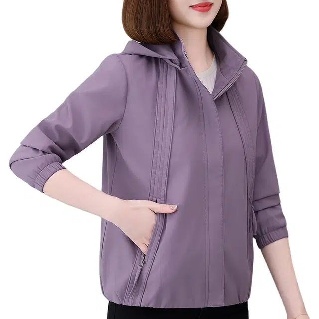 缪斯的诱惑 时尚减龄潮流纯色连帽百搭轻便冲锋上衣日常舒适柔软透气工装拉链开衫软壳衣夹克 女款
