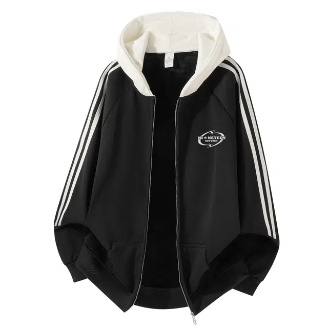 NINETEEN AUTUMN Logo