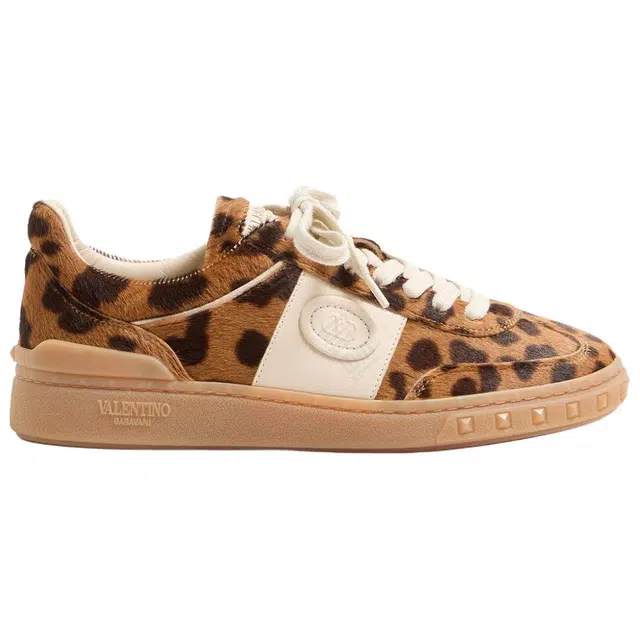 Valentino UPVILLAGE Garavani