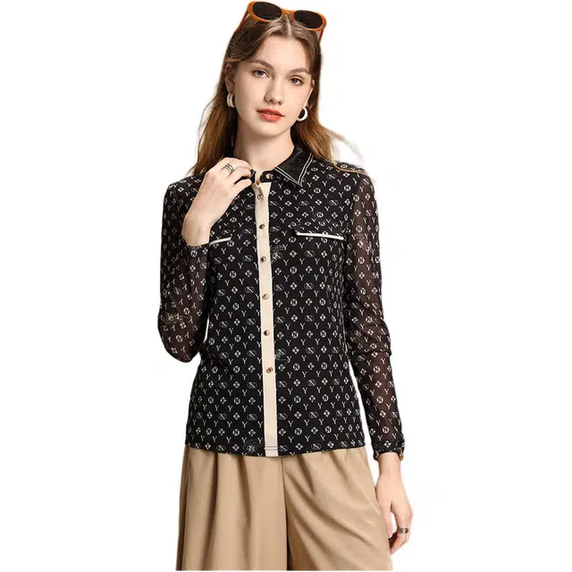 粉红玛琍 修身轻薄长袖字母常规翻领商务通勤针织衫 女款